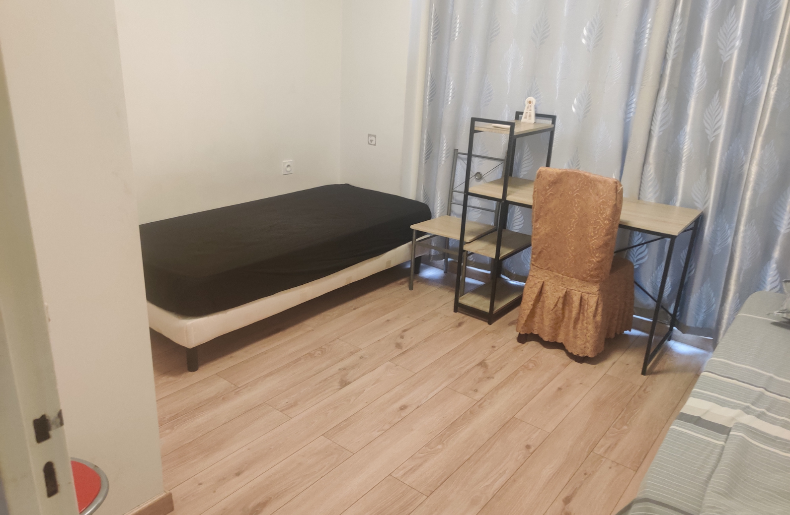 A & A Leisure Service - 1-16 Avenue Maximilian ROBESPHERIE VITRY sur seine Rental Apartment